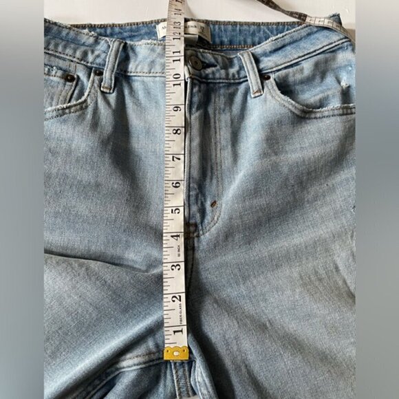 Abercrombie & Fitch curve love light wash distressed High Rise Mom Jeans 29 long - Picture 10 of 12